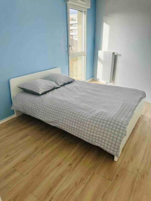 Grand Appt Proche Paris Parking Apartment Обервил Екстериор снимка