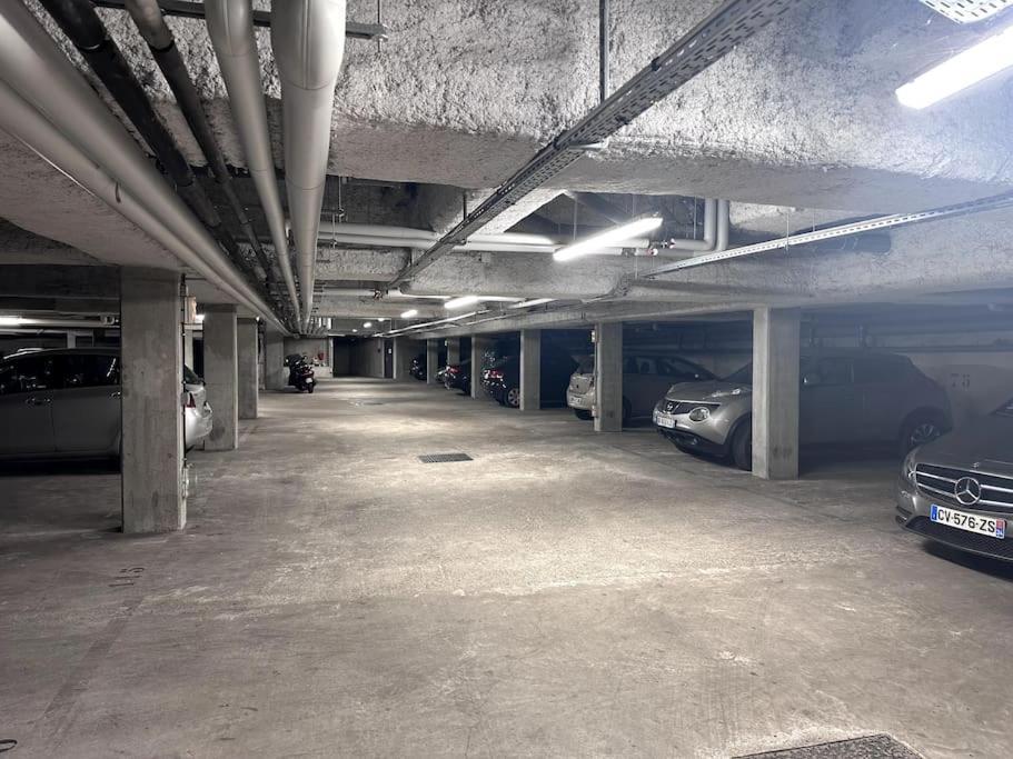 Grand Appt Proche Paris Parking Apartment Обервил Екстериор снимка